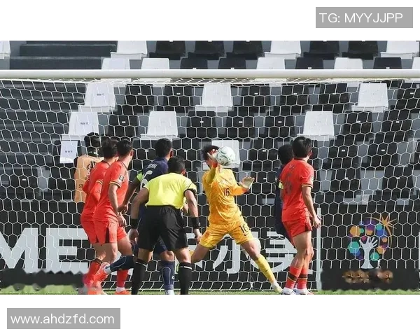 武汉足球队逆袭之路冠军赛特别报道展现拼搏精神与团队力量